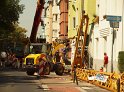 Baukran umgestuerzt Koeln Suelz Suelzguertel P200